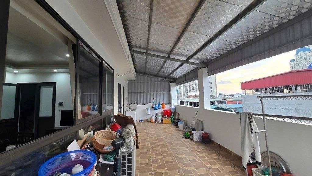 Siêu phẩm dòng tiền mễ trì  chdv 9 tầng  kinh doanh  ô tô tránh doanh thu gần 2 tỷ/ năm!