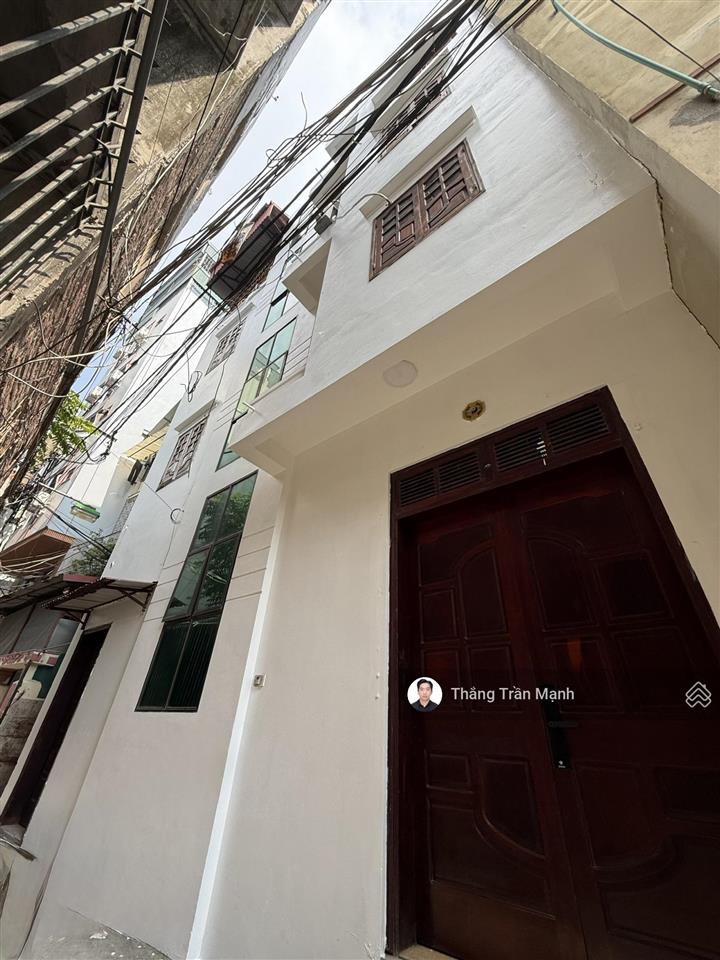 Cô em nhờ bán nhà! 5 tầng x 42m2  vài bước ra ô tô, biệt thự, bộ công an. giá chỉ 8.6 tỷ!