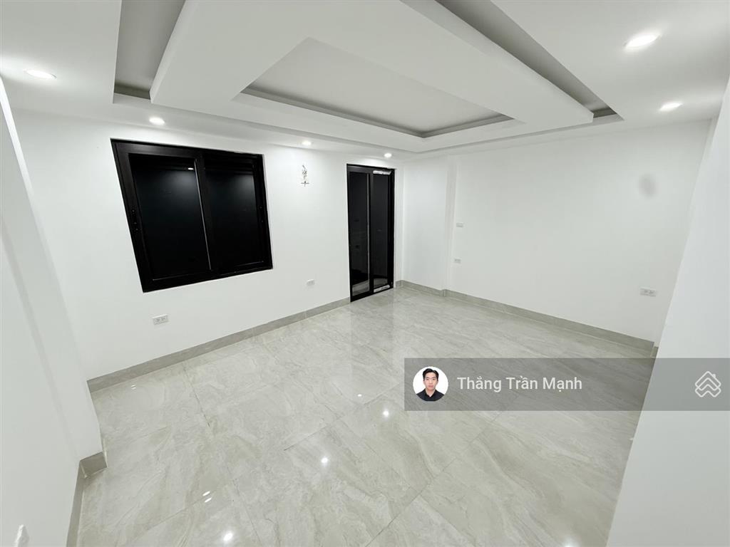 Giảm 1 tỷ, bán gấp nhà mễ trì 35m2, 6 tầng, thang máy, ô tô đỗ cửa  giá 11 tỷ