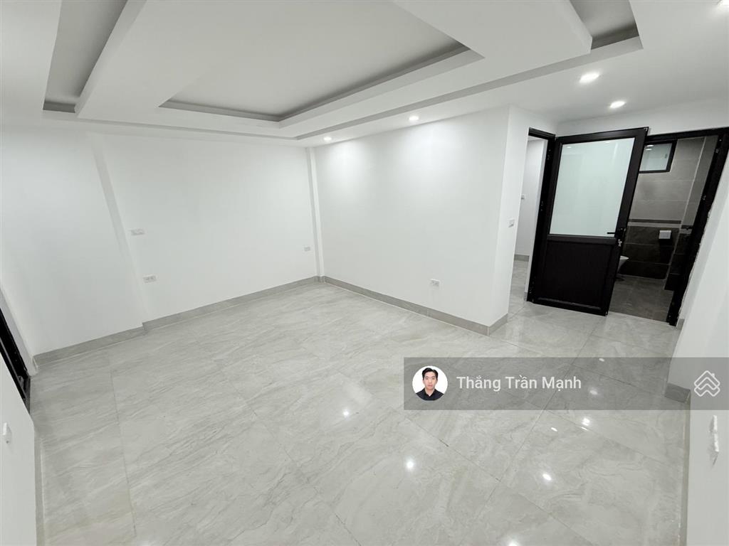 Giảm 1 tỷ, bán gấp nhà mễ trì 35m2, 6 tầng, thang máy, ô tô đỗ cửa  giá 11 tỷ