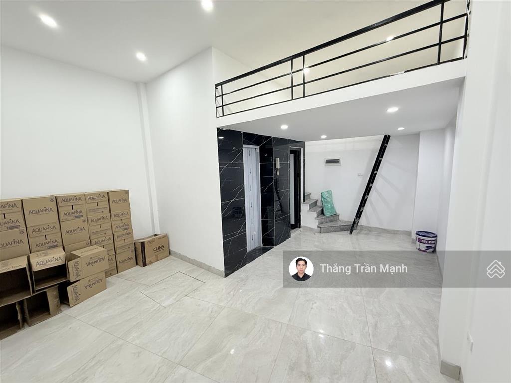 Giảm 1 tỷ, bán gấp nhà mễ trì 35m2, 6 tầng, thang máy, ô tô đỗ cửa  giá 11 tỷ