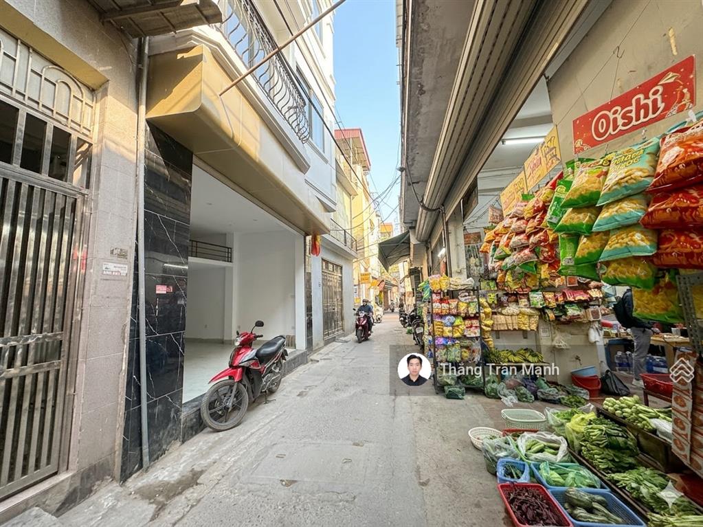 Giảm 1 tỷ, bán gấp nhà mễ trì 35m2, 6 tầng, thang máy, ô tô đỗ cửa  giá 11 tỷ