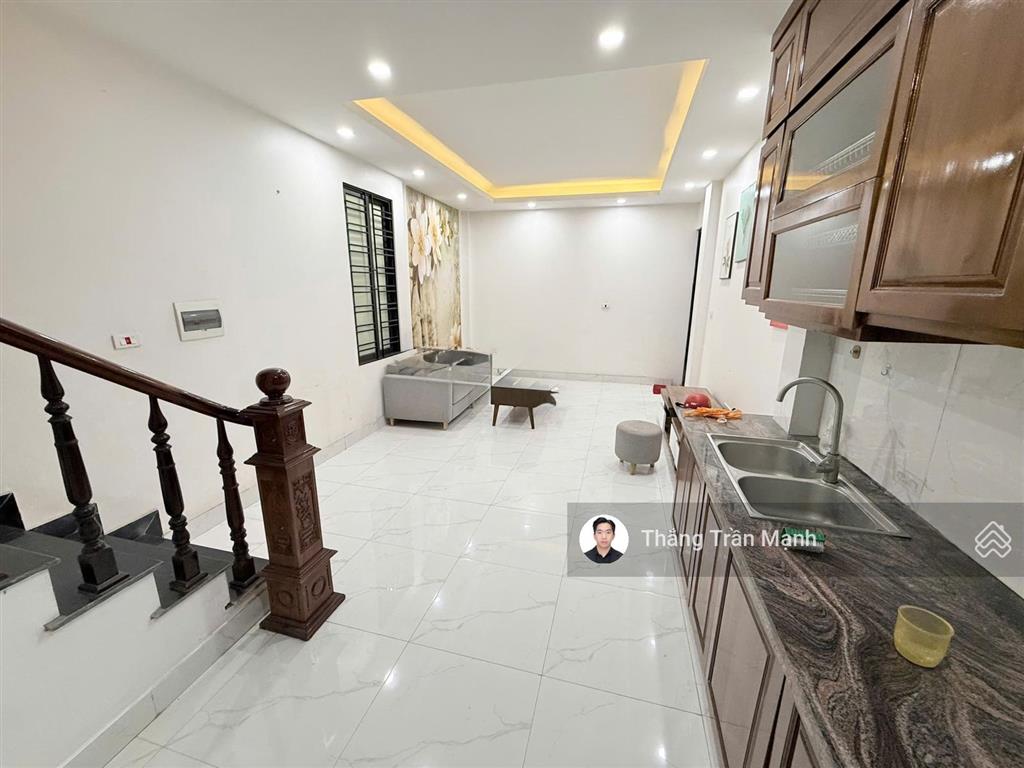 Mỹ đình  ngõ thông  ô tô đỗ cổng dân xây 5 tầng  2 thoáng  giá chỉ 8.5 tỷ