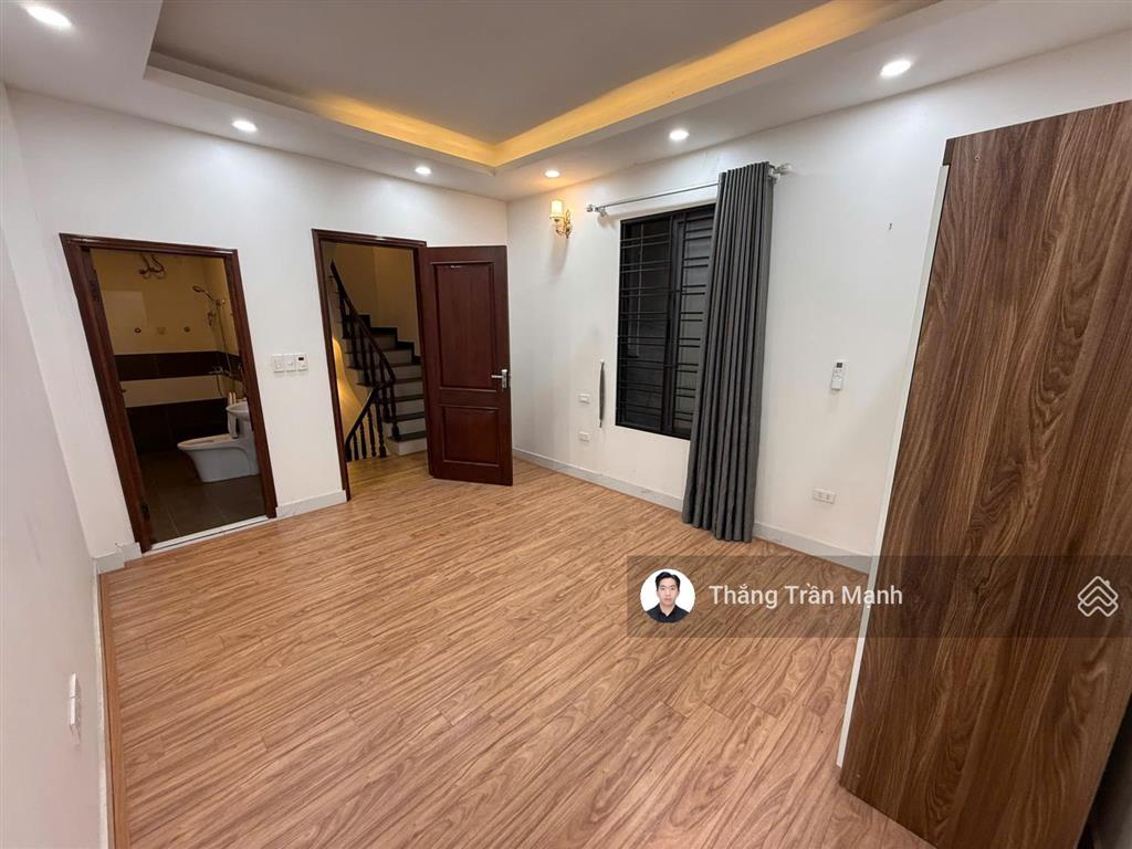 Mỹ đình  ngõ thông  ô tô đỗ cổng dân xây 5 tầng  2 thoáng  giá chỉ 8.5 tỷ