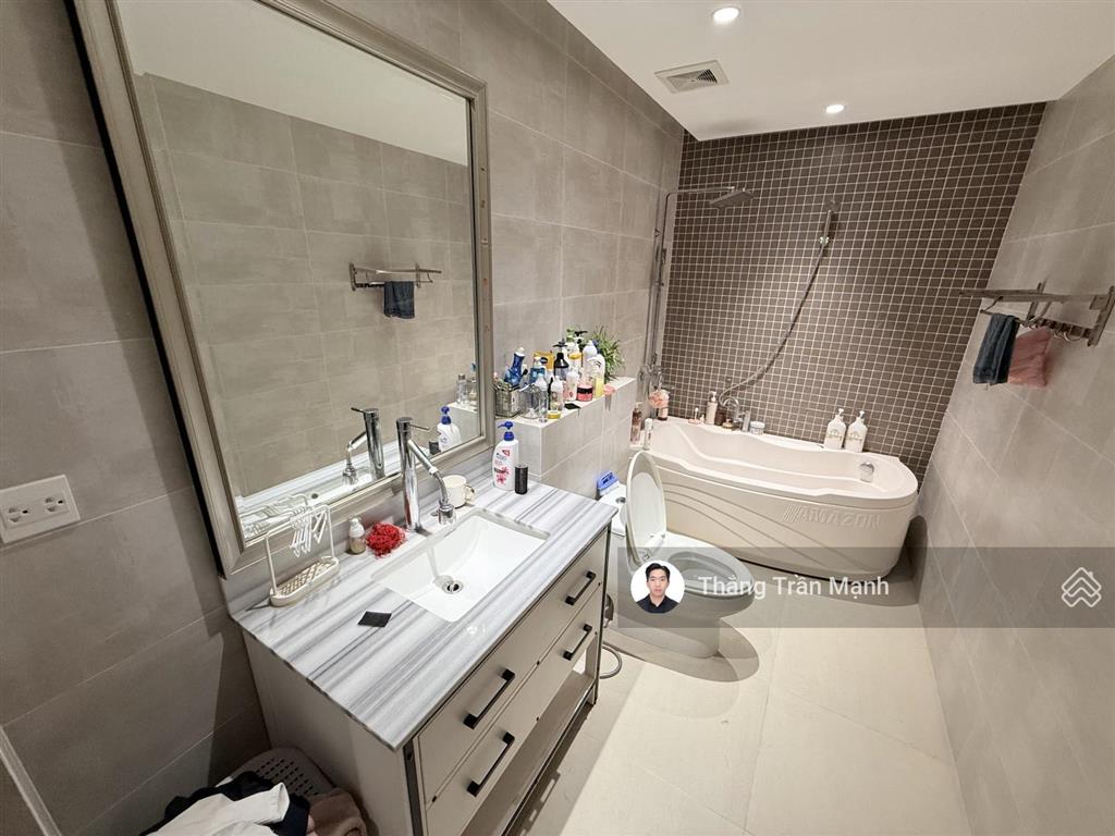 Siêu phẩm royal 131m2  4 ngủ  2 ban công đông & bắc  cực thoáng  chỉ 17.8 tỷ