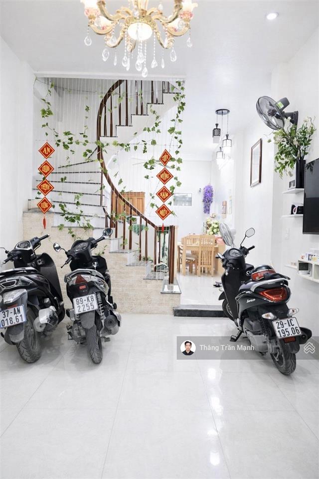 Nhỉnh 8 tí xíu  bán nhà phú đô  6 tầng  8 ngủ  30m ra mặt phố phú đô, châu văn liêm