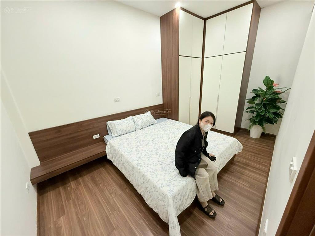 Mỹ đình  nhà mới xây 42m2 x 5 tầng  10m ra ô tô  khu vực kinh doanh sầm uất nhất giá 9.5 tỷ