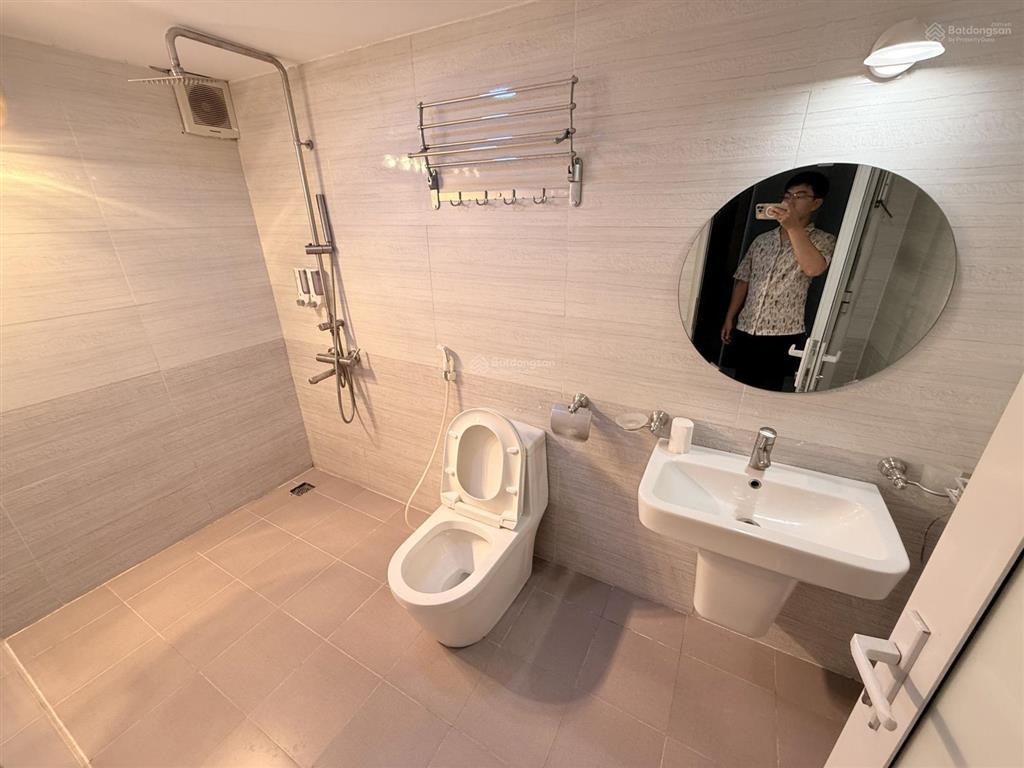 Chỉ 13 tỷ  bán nhà phân lô ô tô đỗ cửa phố mỹ đình  43m2 x 7 tầng thang máy