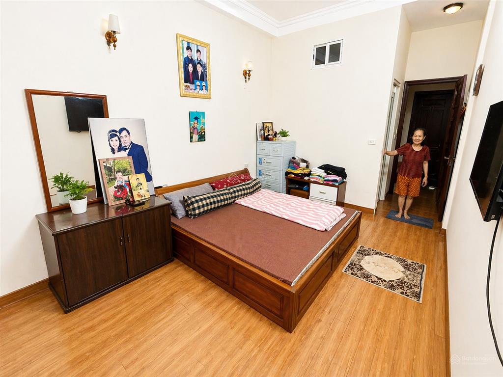 Chỉ 18 tỷ! bán nhà mặt phố mễ trì  60m2 x 5 tầng  ô tô tránh  3 thoáng  kinh doanh!