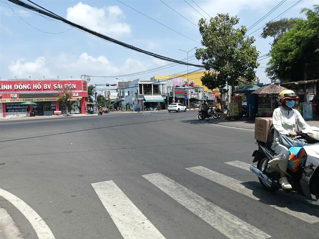 Mặt tiền thống nhất kinh doanh đắc địa  đối diện công ty may nhà bè