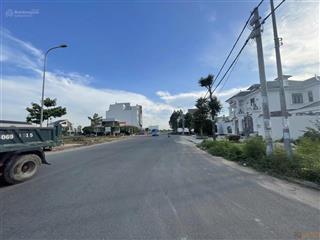 Cần bán gấp lô 140m2 giá chỉ nhỉnh 2tỷ. ngay chợ đại phước, sổ hồng riêng, đón sóng cầu phà cát lái