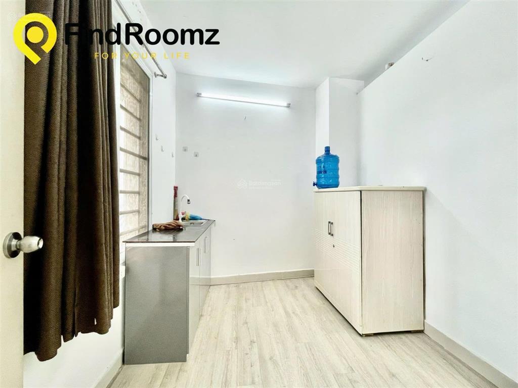 Ban công 2pn + 1pk ngay nguyễn kiệm