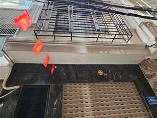 Ccmini yên hòa cầu giấydòng tiền caolô góc thoáng sángdt 70m x 6 tầng nhỉnh 18 tỷ