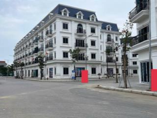 Chính chủ bán căn hộ liền kề bình dươngkinh doanh dòng tiền 18tr/tháng dt 65m2 x 3 tầngnhỉnh 4 tỷ