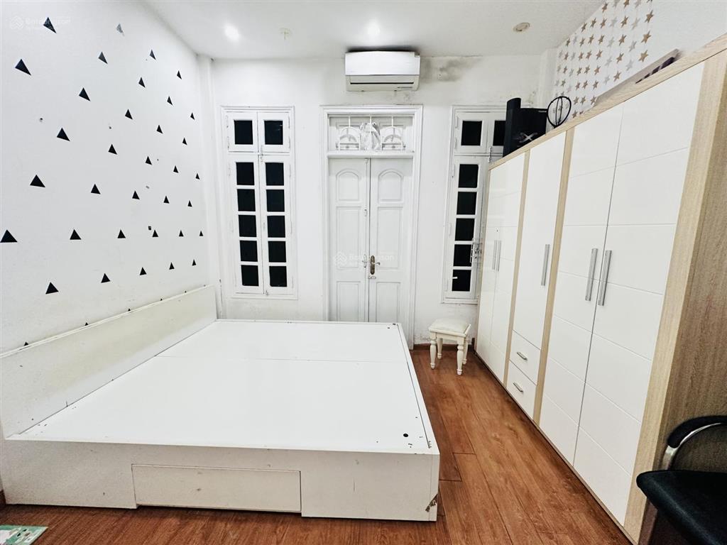 Hạ chàochủ cần thanh quản trong tháng này nhà 5 tầng dân xây ngõ nông gần phố nhỉnh 10 tỷ