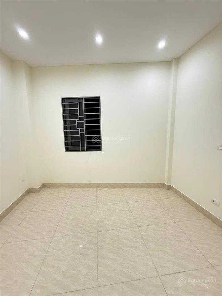 Chính chủ cần tiền bán cãn nhà 5 tầng x38m tại hà đông ngõ nông gần phố giá nhỉnh 6 tỷ