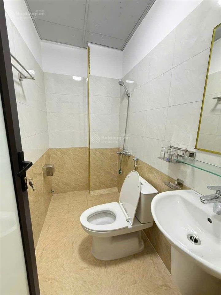 Chính chủ cần tiền bán cãn nhà 5 tầng x38m tại hà đông ngõ nông gần phố giá nhỉnh 6 tỷ