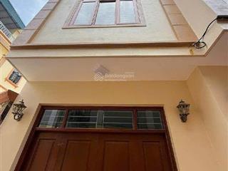 Chính chủ cần tiền bán cãn nhà 5 tầng x38m tại hà đông ngõ nông gần phố giá nhỉnh 6 tỷ
