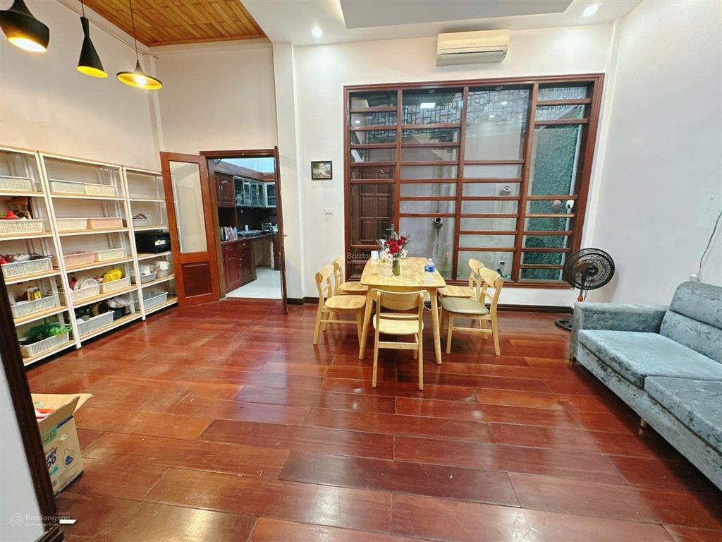 Siêu phẩm nguyễn khánh toàn  diện tích khủng 114m2  nhà đẹp ở ngaygiá nhỉnh 38 tỷ