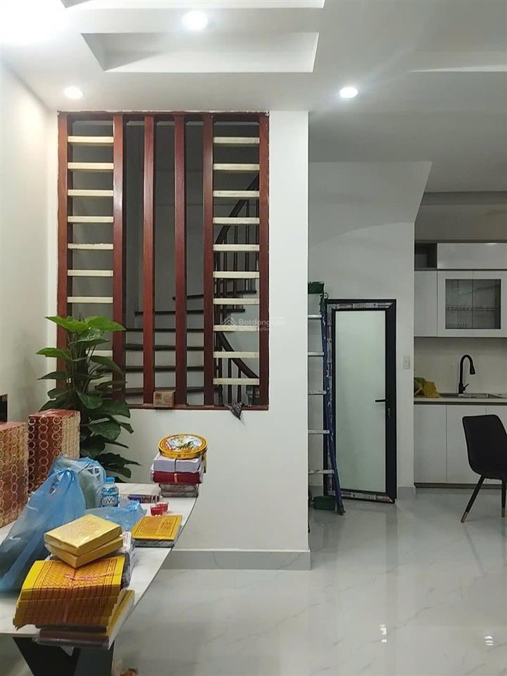 Hạ chào nhà xây mới võ chí công  cầu giấy  6 tầng x ~40m2  nội thất đầy đủ  tài chính 8 tỷ