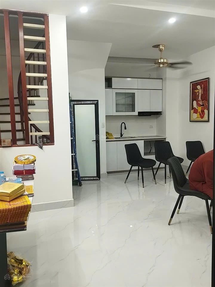 Hạ chào nhà xây mới võ chí công  cầu giấy  6 tầng x ~40m2  nội thất đầy đủ  tài chính 8 tỷ