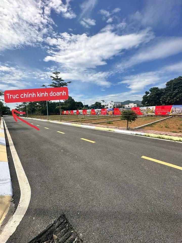 Chủ cần tiền bán 2 lô đất tại hoà lạc đường ôtô tránh  kinh doanh  sổ vuông đep  giá nhỉnh 3 tỷ