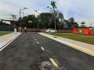 Lô đất đẹp 2 mặt tiền full thổ cư sổ vuông đỏ vuông mặt tiển rộng
