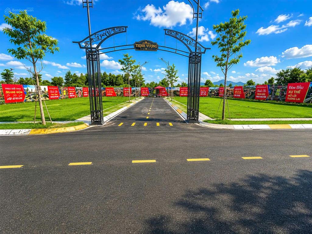 Bạn đang cần mua 1 lô đát tại hoà lạc 100m full thổ cưtrại láng đường ô tô tránh nhỉnh 2 tỷ
