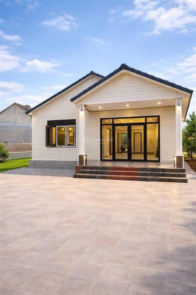 Bán đất tặng nhà 2 tầngx 100mfull thổ cưfull nội thấtnhỉnh 3 tỷgần trưởng đại học quốc gia