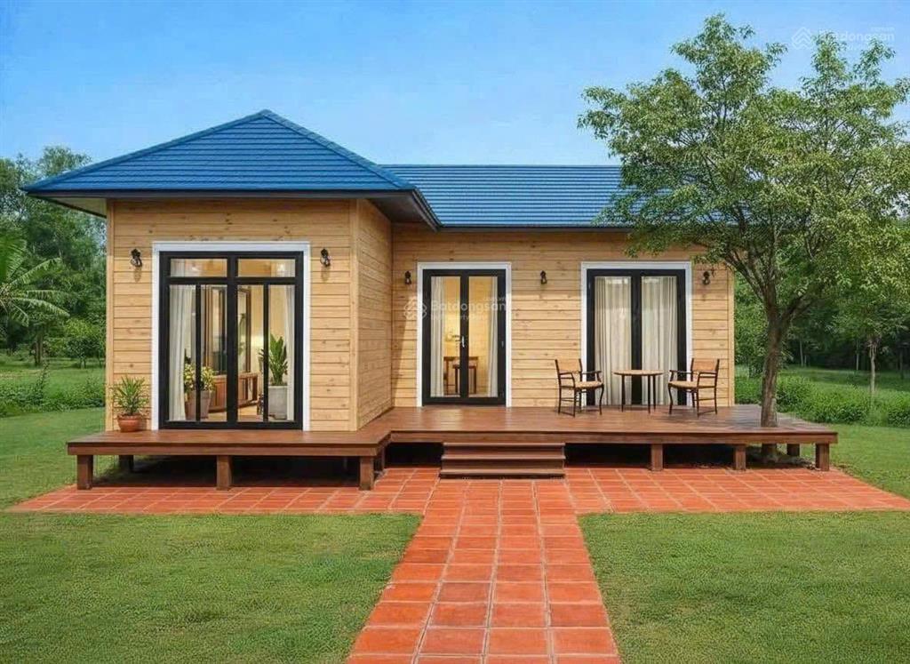 Chỉ nhỉnh 3 tỷ xíu có ngay nhà 2 tầng mới cứng  tại la gián hòa lạc 100m full thổ cư  ô tô tránh