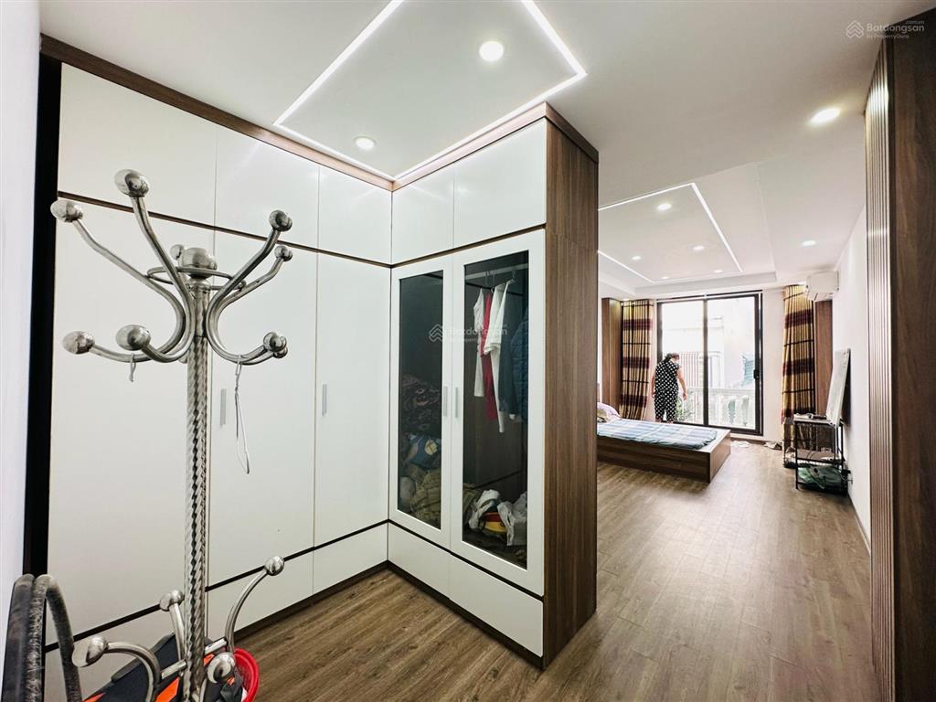 Nguyễn khang. mặt ngõ kinh doanh văn phòng, spa  ô tô ngủ trong nhà  8 tầng x 56m  nhỉnh 25 tỷ