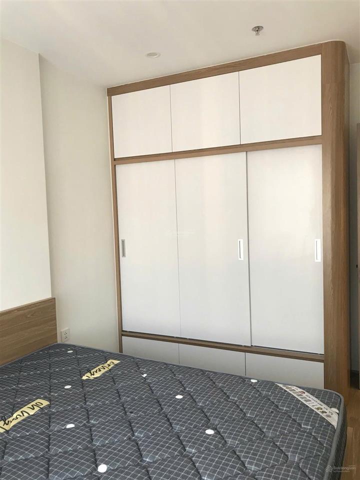 Vào ở ngay! tôi cần cho thuê căn 1n+ tại vinhomes smart city, giá 8 triệu/tháng.  0987 789 ***