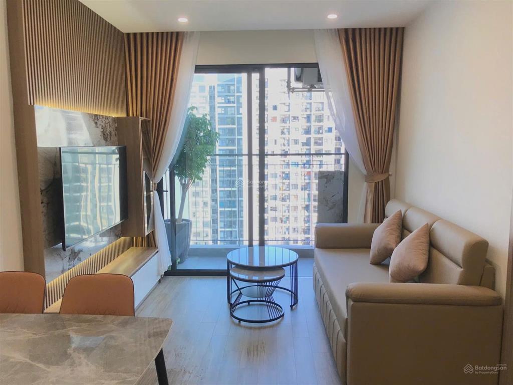 Vào ở ngay! tôi cần cho thuê căn 1n+ tại vinhomes smart city, giá 8 triệu/tháng.  0987 789 ***