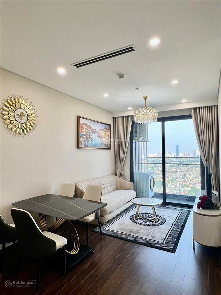 Tôi cần cho thuê căn 1n+ đủ đồ miễn phí dịch vụ toà mas a. giá 10.5tr có thương lượng  0987 789 ***