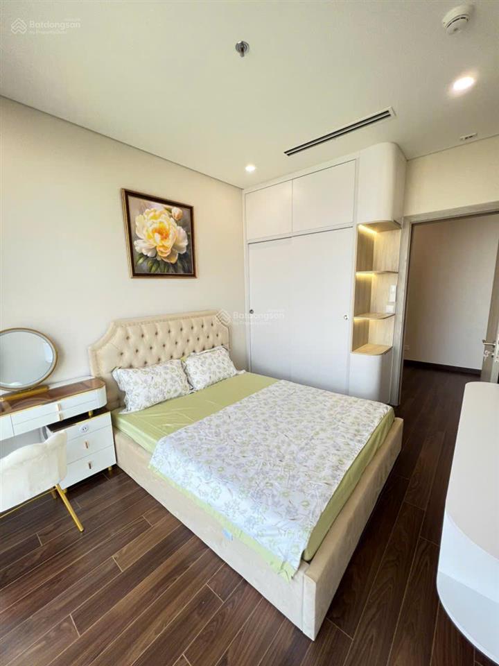 Tôi cần cho thuê căn 1n+ đủ đồ miễn phí dịch vụ toà mas a. giá 10.5tr có thương lượng  0987 789 ***