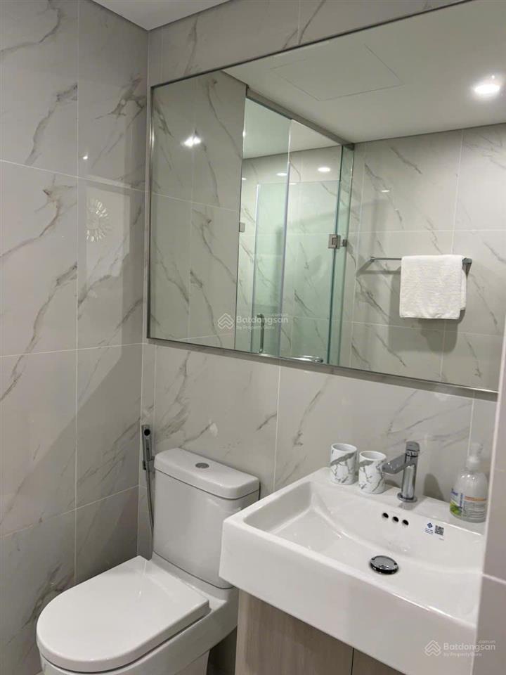 Tôi cần cho thuê căn 1n+ đủ đồ miễn phí dịch vụ toà mas a. giá 10.5tr có thương lượng  0987 789 ***