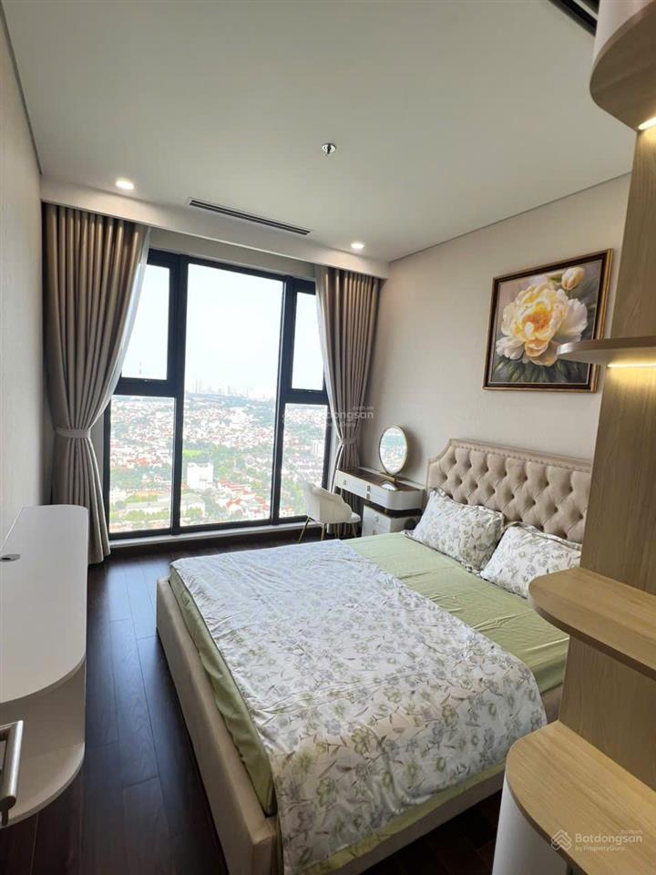 Tôi cần cho thuê căn 1n+ đủ đồ miễn phí dịch vụ toà mas a. giá 10.5tr có thương lượng  0987 789 ***