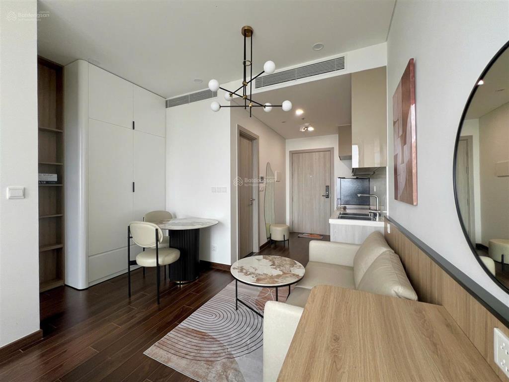 Chính chủ cho thuê căn studio full đồ, mới miễn phí dịch vụ, đầy đủ tiện ích 5 sao.  0987 789 ***