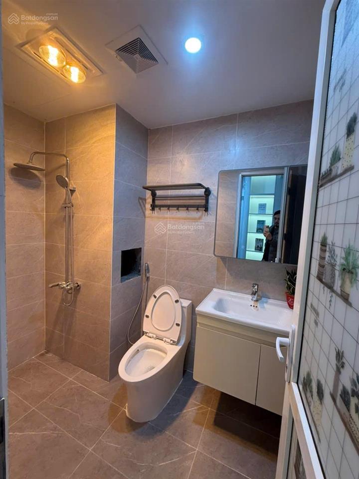 Bán chcc flc complex 36 phạm hùng 98m2 view pháo hoa, công viên và hồ điều hòa siêu đẳng cấp