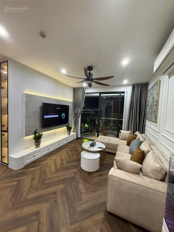 Bán chcc flc complex 36 phạm hùng 98m2 view pháo hoa, công viên và hồ điều hòa siêu đẳng cấp