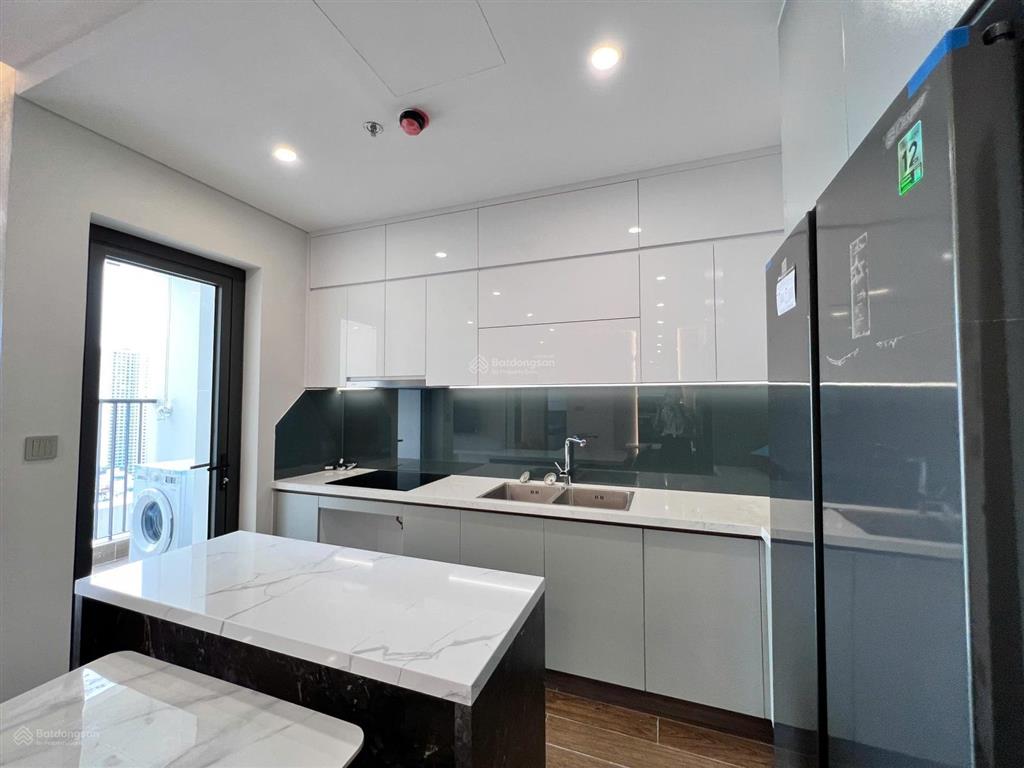 Chủ nhà chuyển xuống biệt thự mặt đất nên cần bán nhanh chcc flc complex 36 phạm hùng 3pn 8,4 tỷ