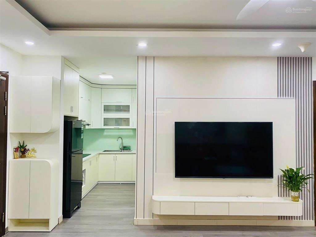 Gia đình cần bán chcc flc complex 36 phạm hùng 70m2 2pn 2vs full nội thất mới chỉ tới ở