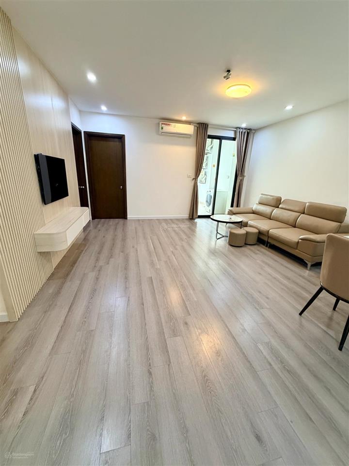Bán chcc flc complex 36 phạm hùng 70m2 2pn 2vs view pháo hoa, view công viên giá sốc 5,2 tỷ