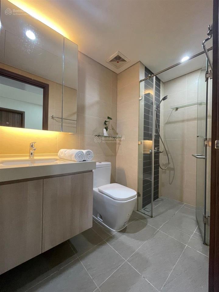 Trực tiếp với chính chủ cho thuê cc tại hado centrosa q10, chỉ từ 18 triệu, 53m2, 1pn + 1 wc