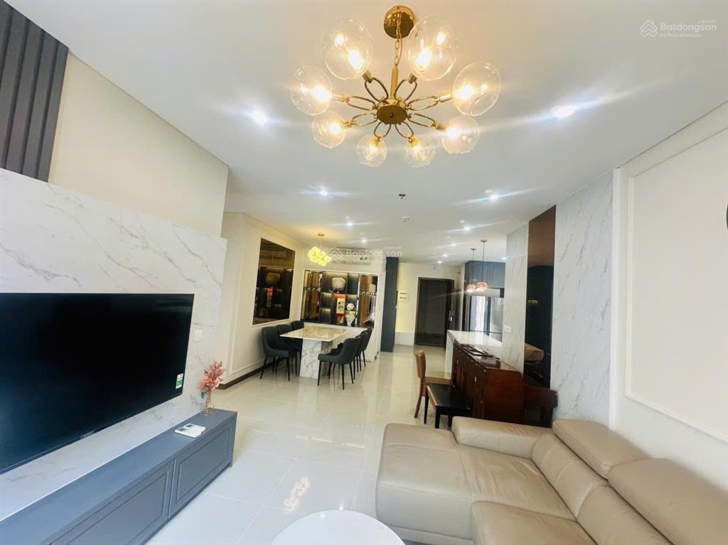 Chính chủ cần bán căn hộ 1pn+ 60m², full nội thất tại hado centrosa 3/2, q10, hcm, 8 tỷ bao hết