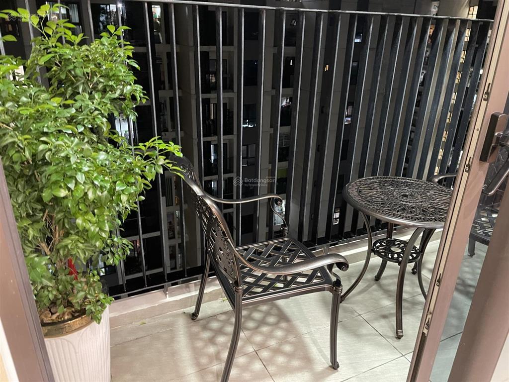 Chủ kẹt tiền, bán gấp căn hộ 2 pn+, nội thất cao cấp đẹp 107m2 tại hà đô centrosa q10, chỉ 13.5 tỷ