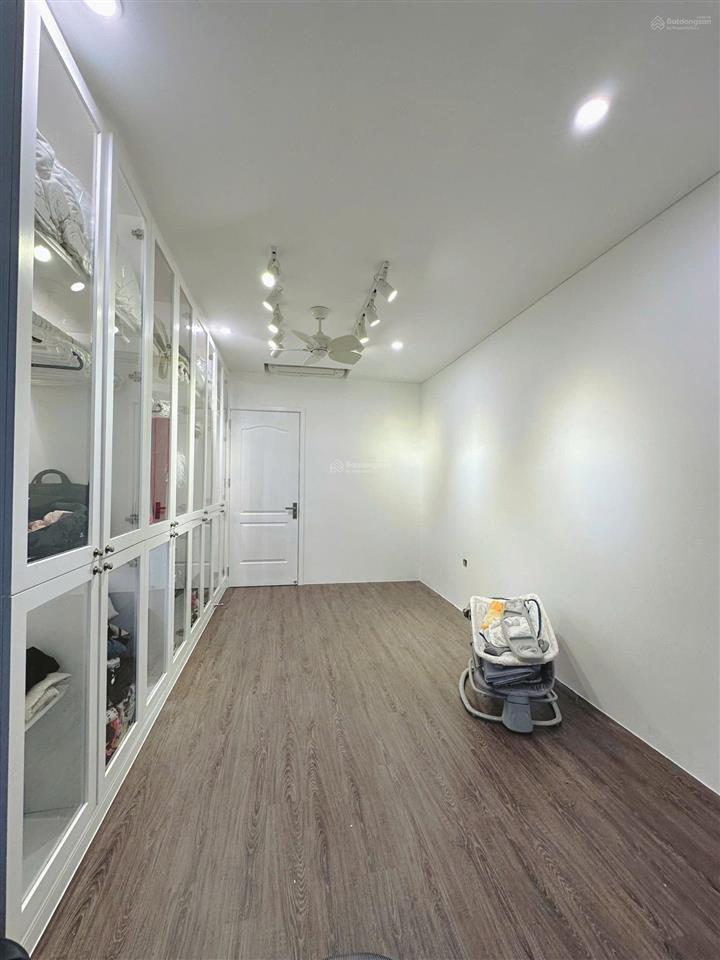 Chính chủ cho thuê căn hộ 2 pn lớn, nội thất cao cấp đẹp 90m2, 27 triệu tại hà đô centrosa q10