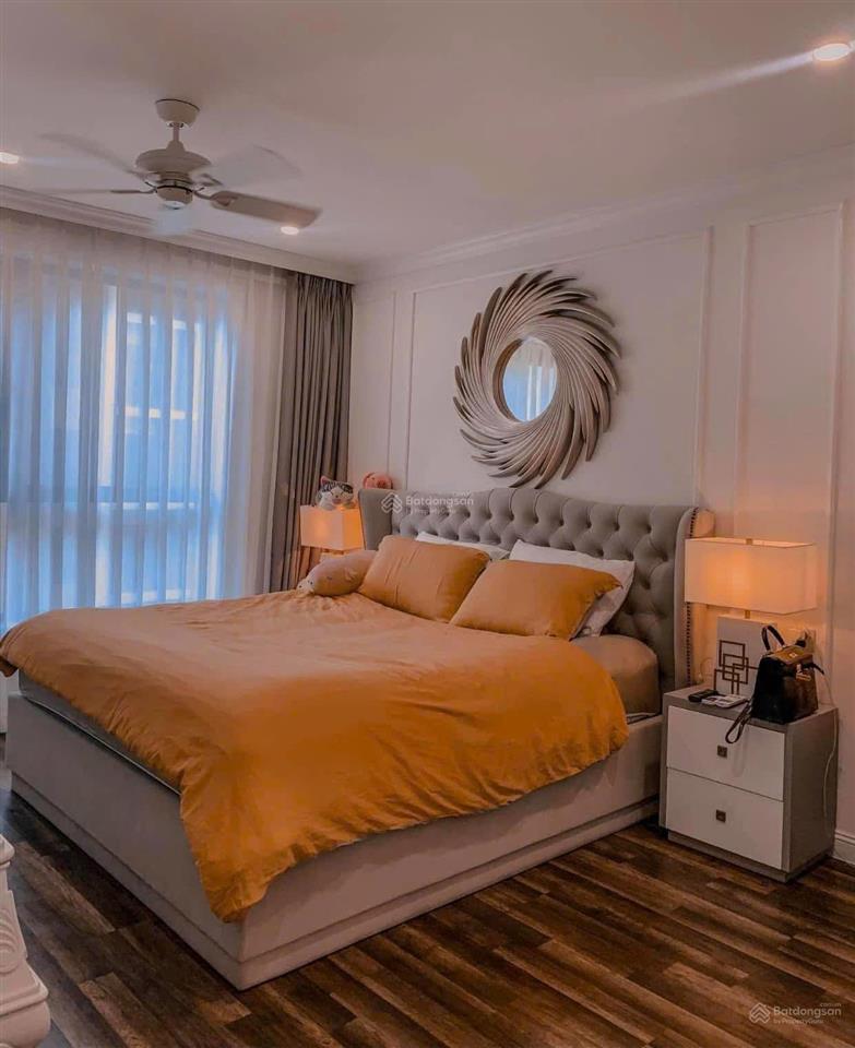 Chính chủ cho thuê căn hộ 2 pn lớn, nội thất cao cấp đẹp 90m2, 27 triệu tại hà đô centrosa q10