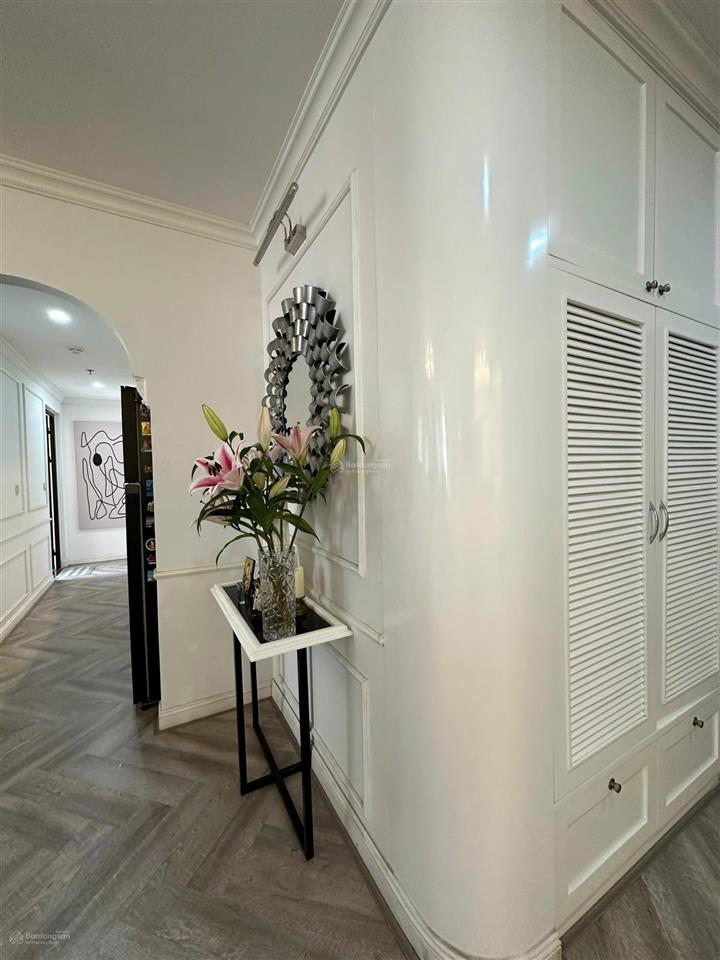 Chính chủ cho thuê căn hộ 2 pn lớn, nội thất cao cấp đẹp 90m2, 27 triệu tại hà đô centrosa q10