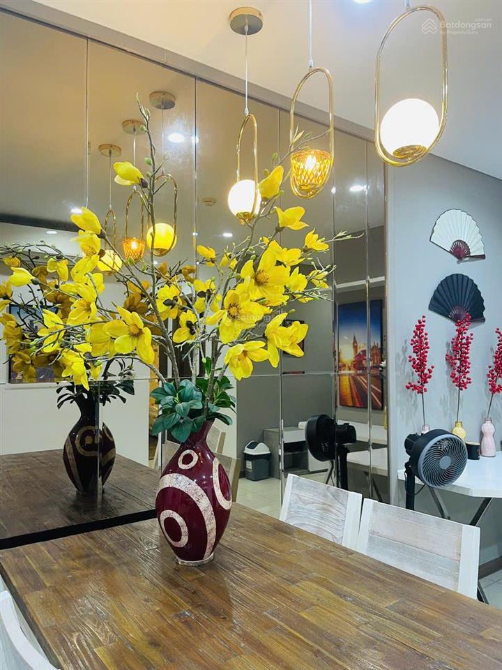 Chủ cần cho thuê căn hộ 2 pn, full nội thất đẹp, cao cấp 90m2, tại hà đô centrosa q10 giá 27 triệu